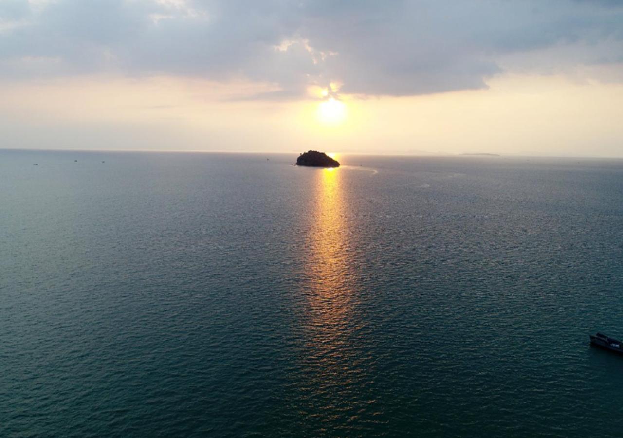 ナイア リゾート シアヌークビル エクステリア 写真